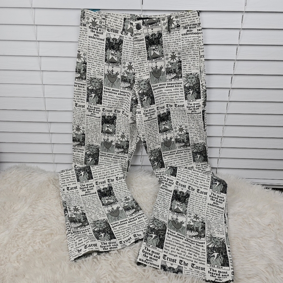 Motel Denim Jeans Newsprint Tarot High-waisted Flare Leg - Picture 2 of 15
